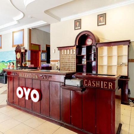 מדאן Oyo 1364 Pondok Wisata Istana XI מראה חיצוני תמונה