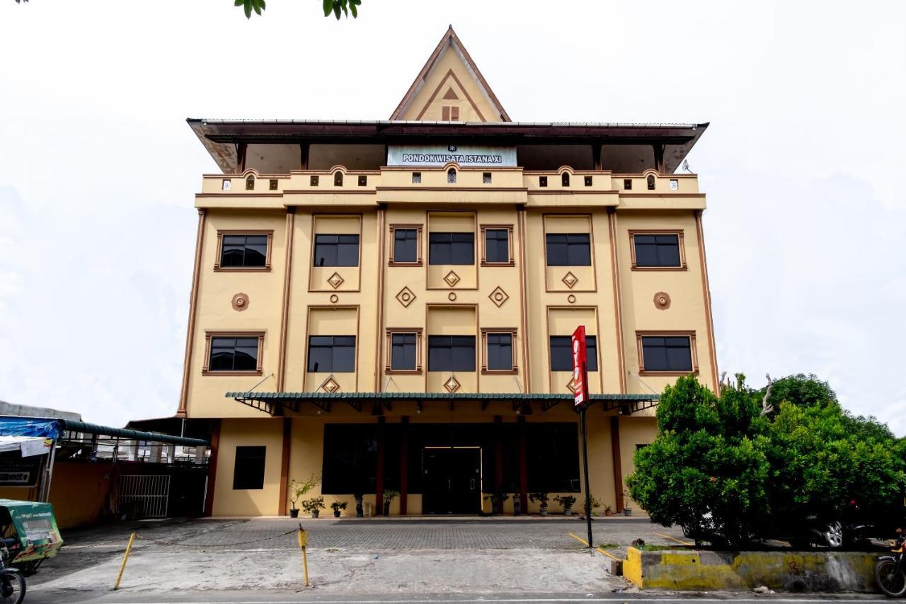 מדאן Oyo 1364 Pondok Wisata Istana XI מראה חיצוני תמונה