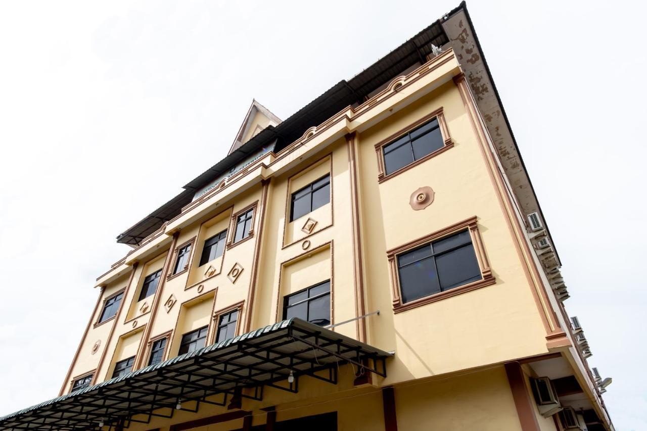מדאן Oyo 1364 Pondok Wisata Istana XI מראה חיצוני תמונה
